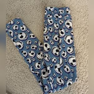 Lula Roe OS Nightmare before Christmas leggings
